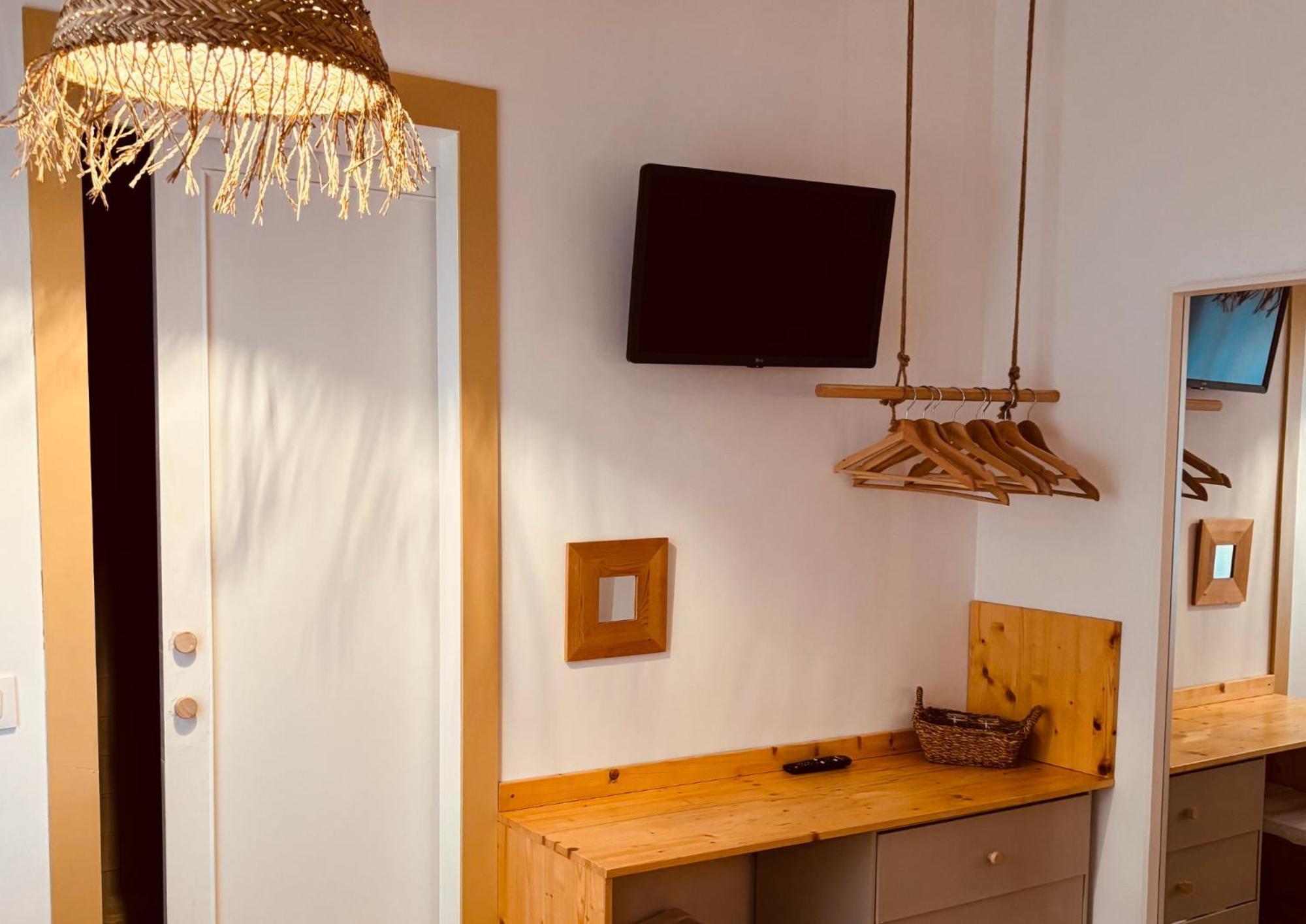 Hostal Sa Teula Льяфранк Екстер'єр фото